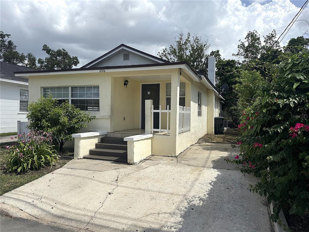 206 W 9TH STREET