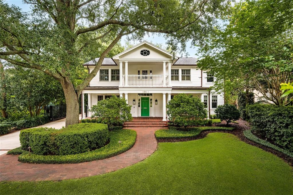 1011 LAKE DAVIS DRIVE