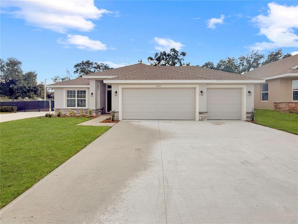1634 ANN ROSE WAY