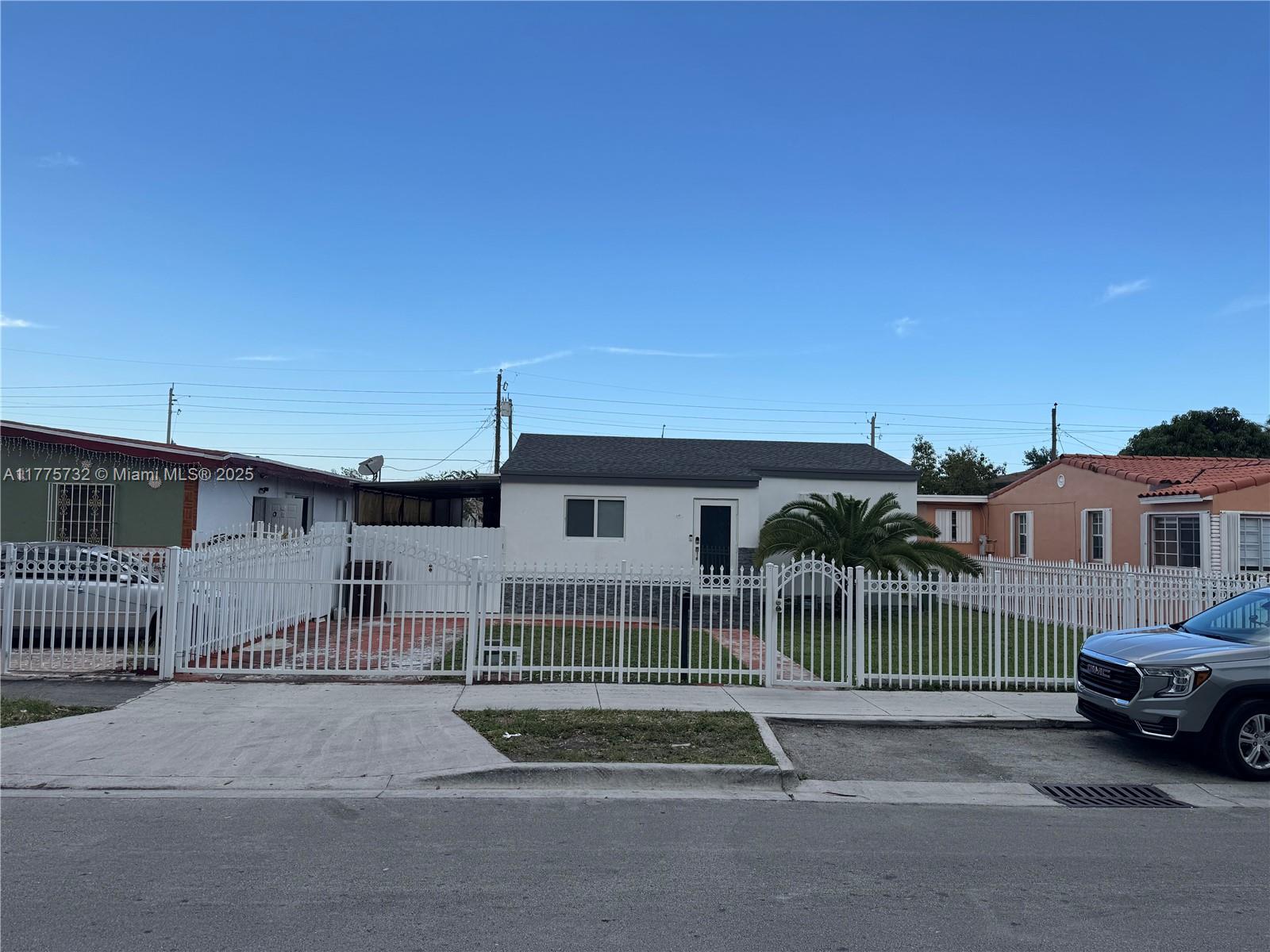 653 SE 8th Pl, Hialeah FL 33010