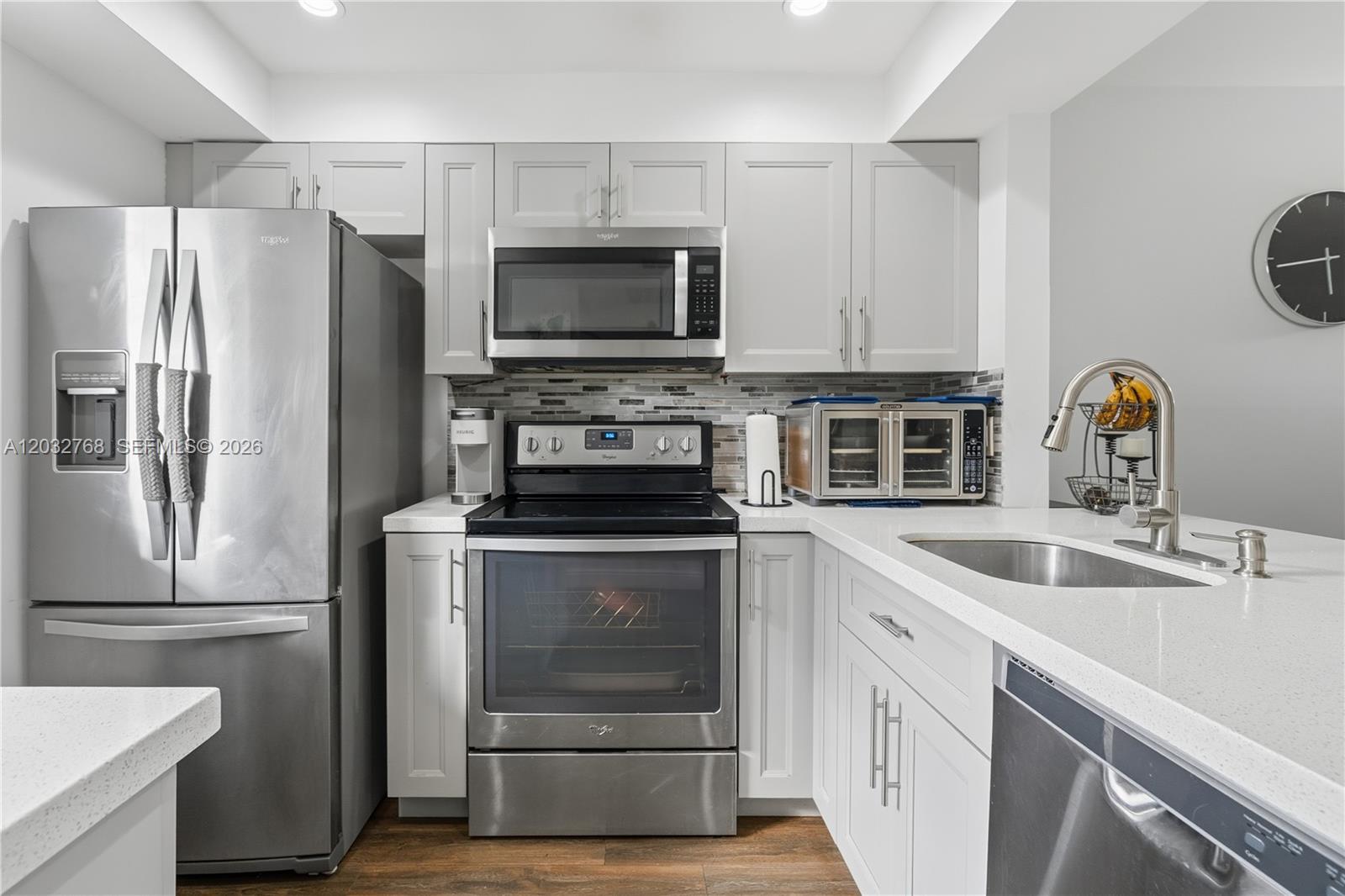 9340 Lagoon Pl # 304, Davie FL 33324
