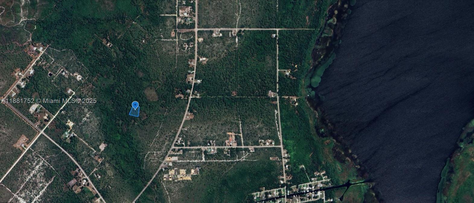 LAKE PLACID, FL — photo 5 of 6