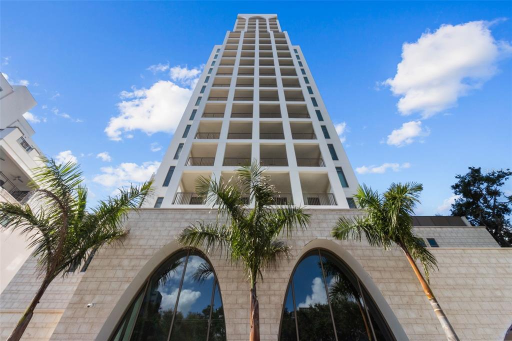 126 4TH AVENUE NE UNIT 601