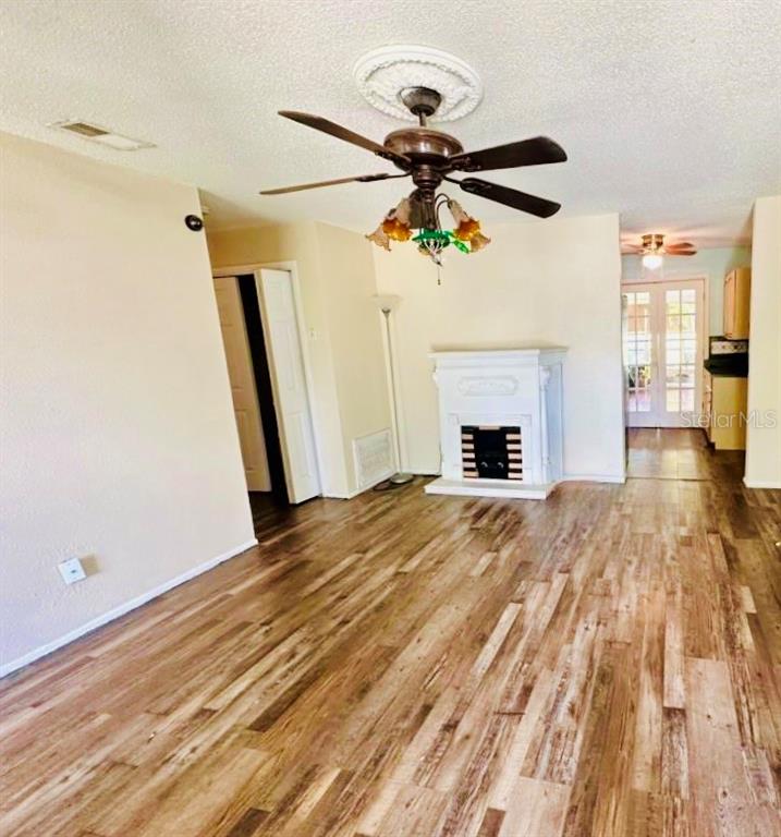 522 E GRANDVIEW WAY, CASSELBERRY, FL — photo 2 of 10