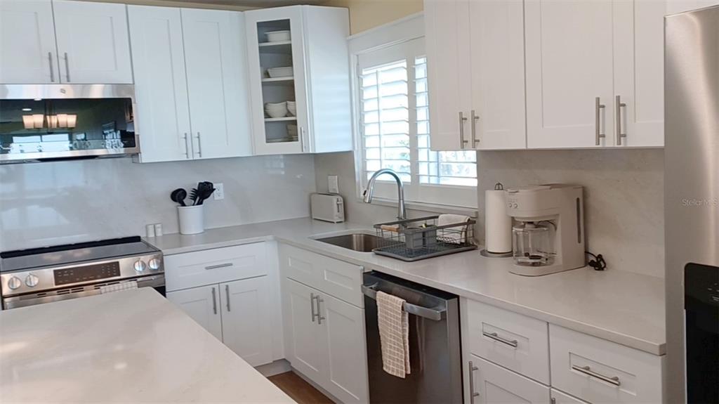 6400 FLOTILLA DRIVE UNIT 78, HOLMES BEACH, FL — photo 5 of 18