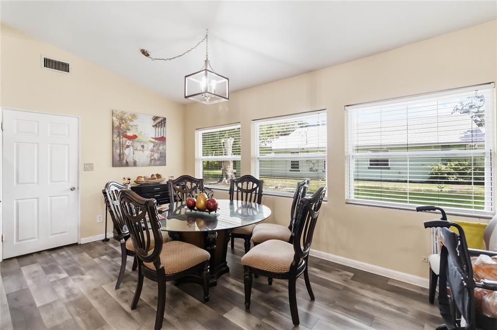 841 WOODEN BOULEVARD, ORLANDO, FL — photo 5 of 14