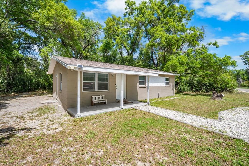 517 E MAIN STREET, BRONSON, FL — photo 2 of 21