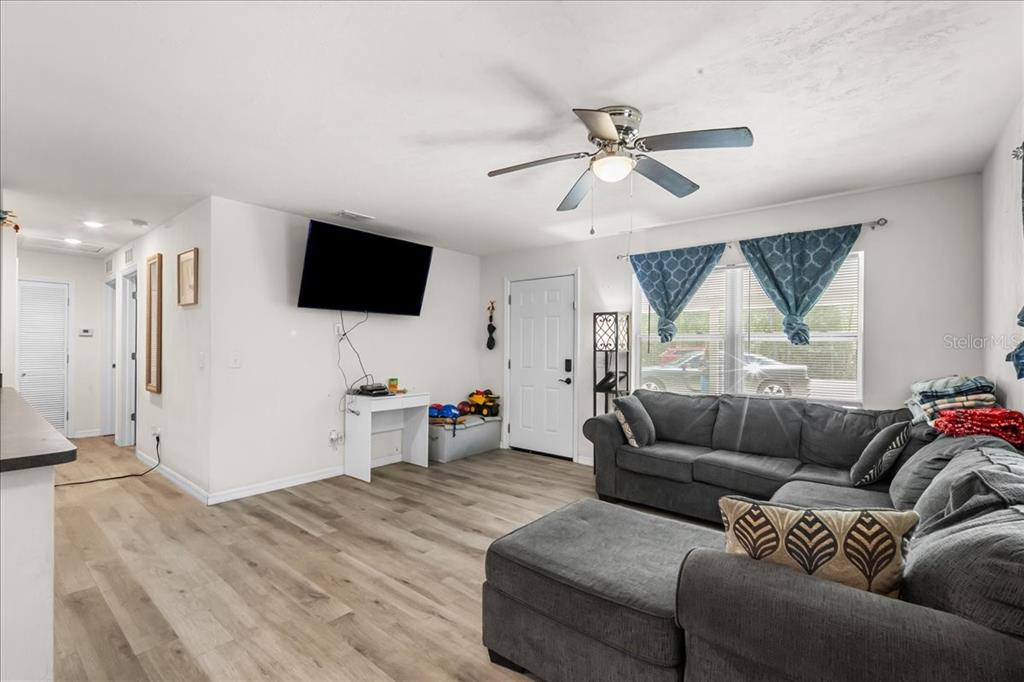 517 E MAIN STREET, BRONSON, FL — photo 5 of 21