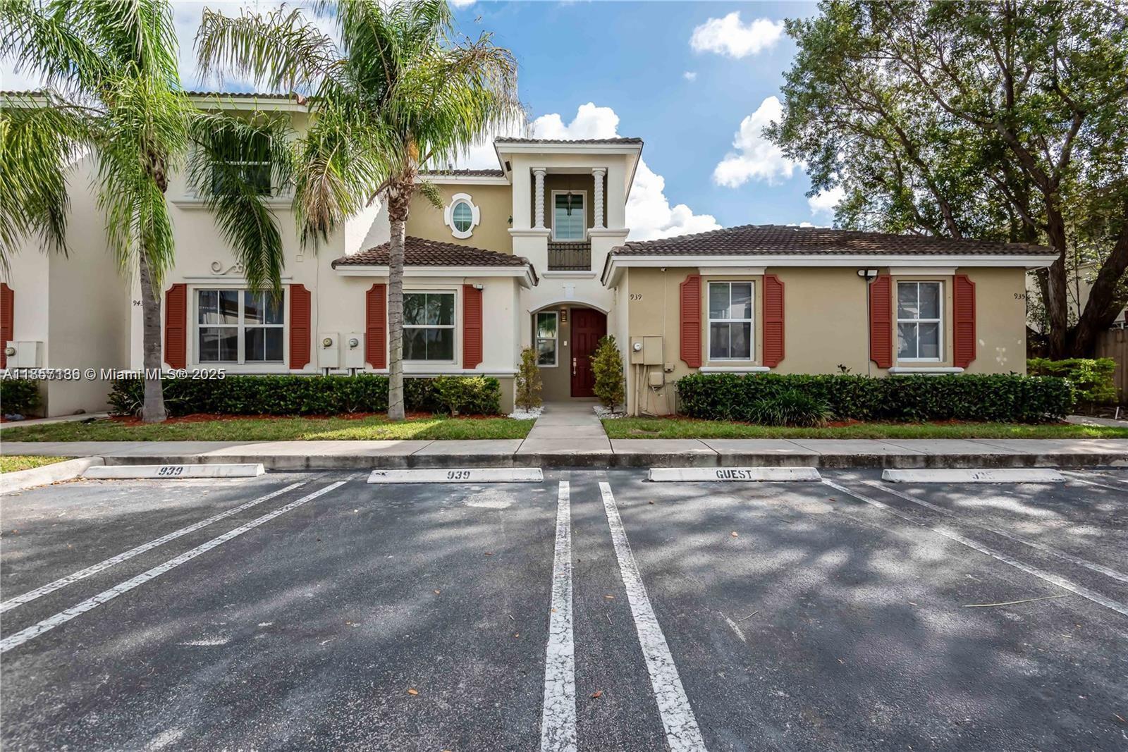 939 NE 42nd Ter, Homestead FL 33033