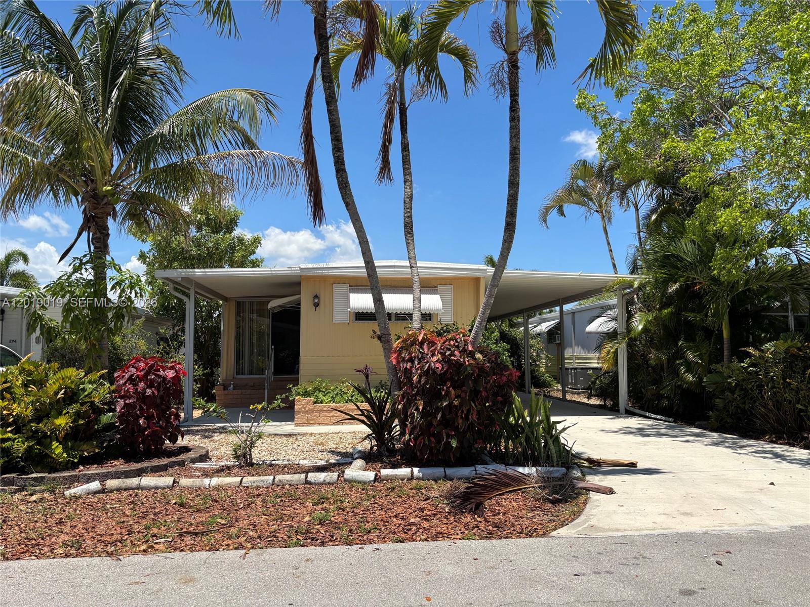 2939 W Marina Dr, Fort Lauderdale FL 33312