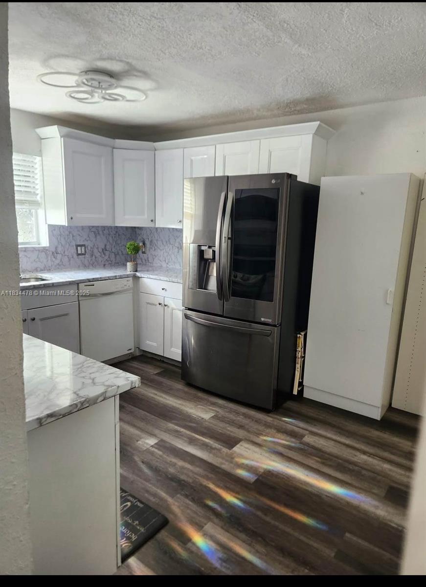561 NE 159th St, Miami FL 33162