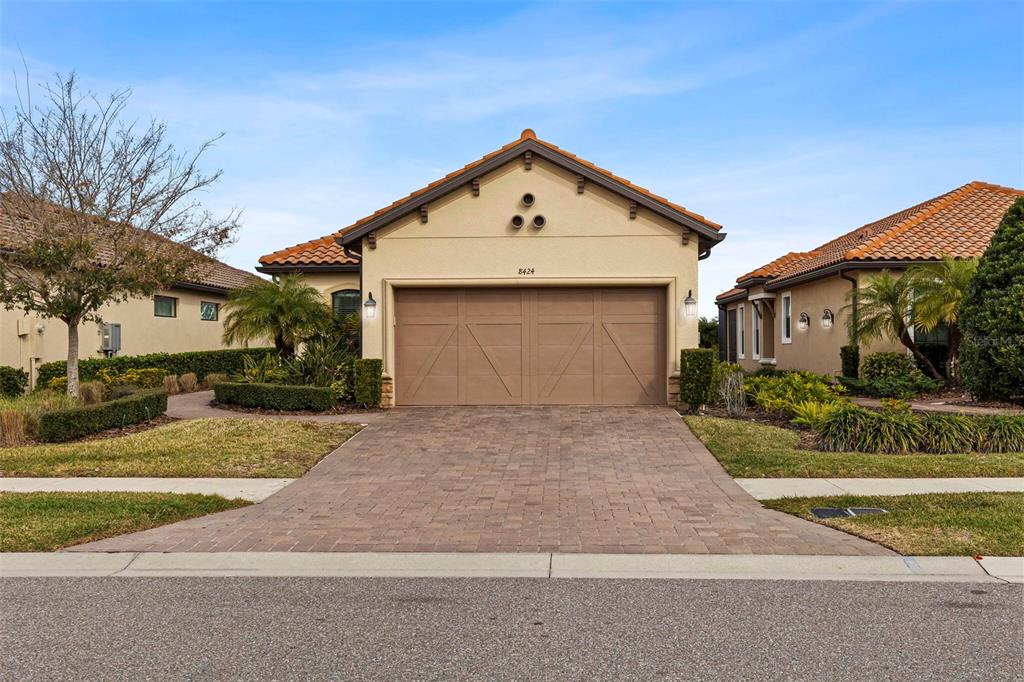 8424 ALBERATA VISTA DRIVE