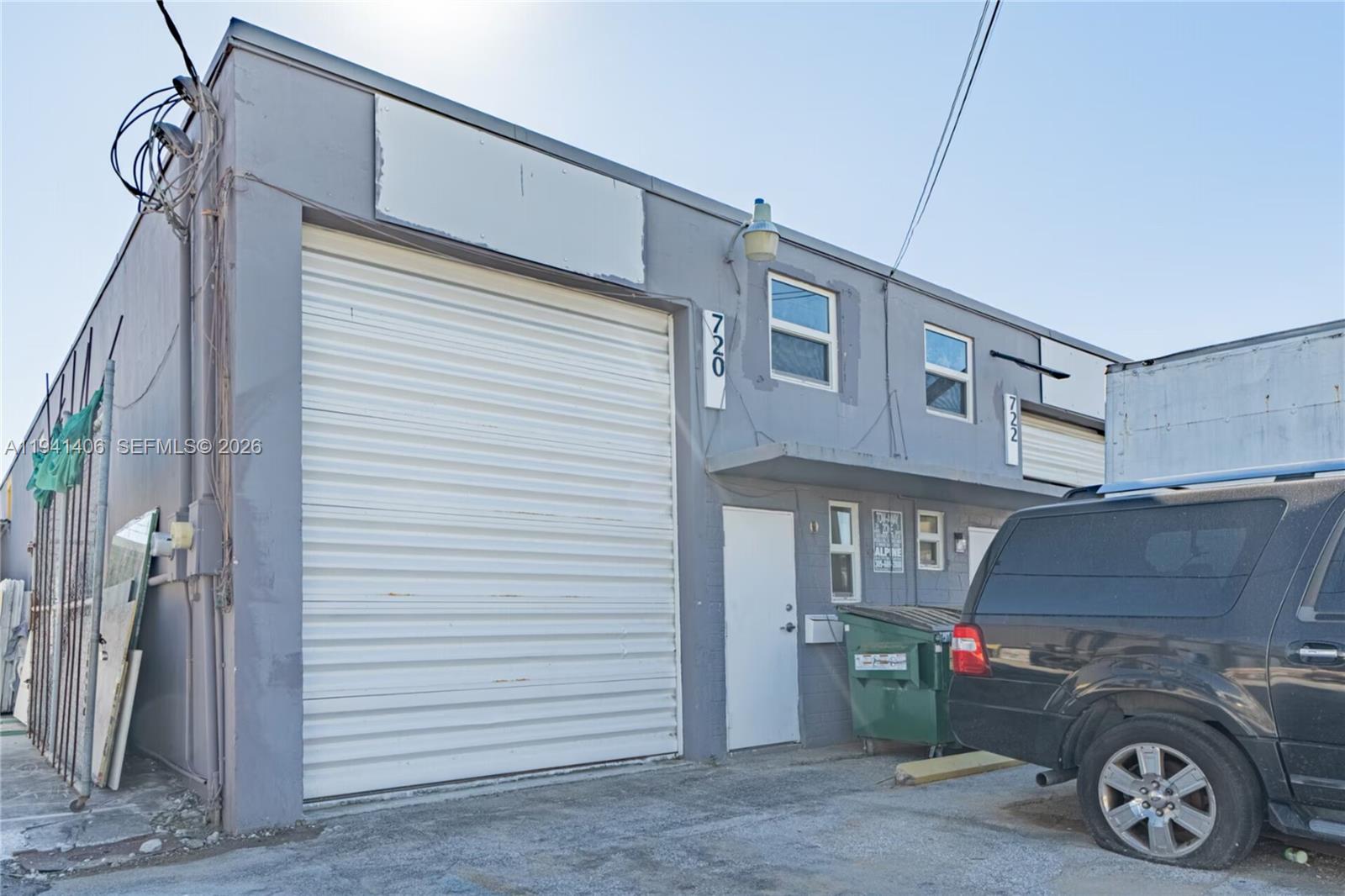 720 W 28th St, Hialeah FL 33010