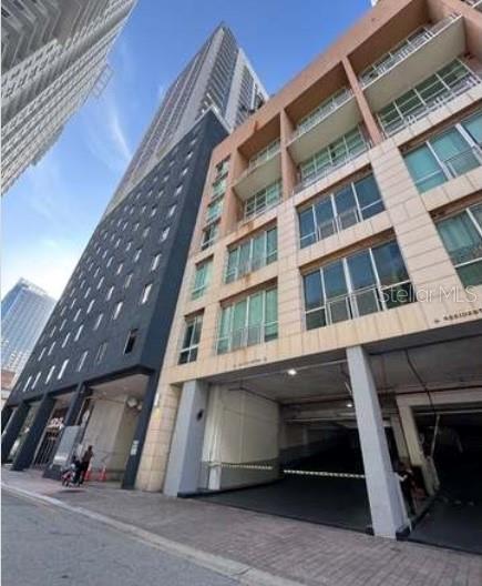 227 NE 2ND STREET UNIT 1602