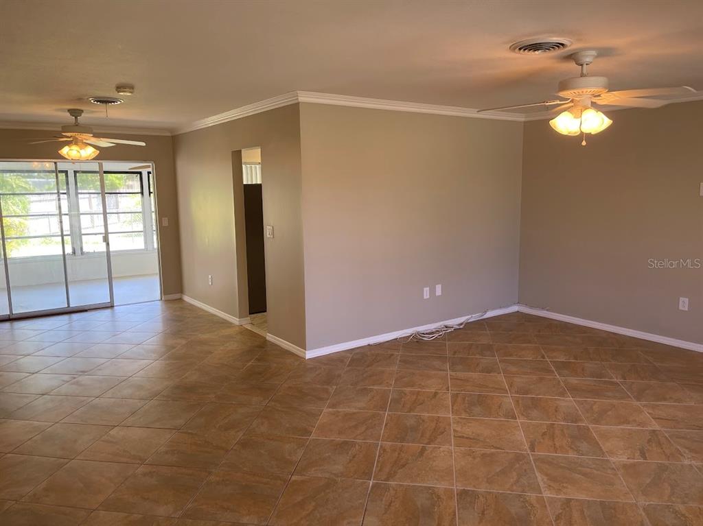 609 SHAMROCK BOULEVARD, VENICE, FL — photo 4 of 30