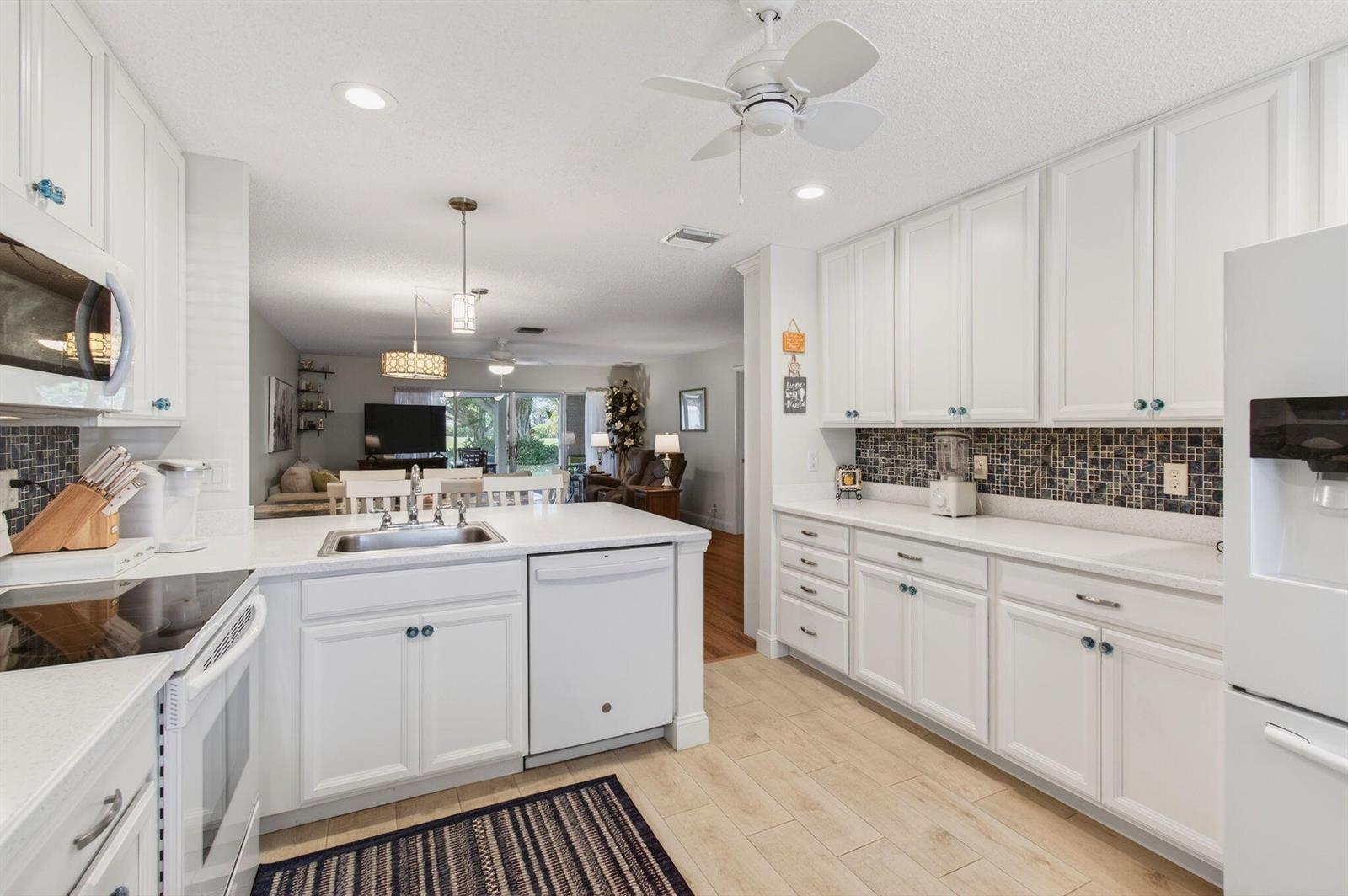 5452 Poppy Place # D, Delray Beach FL 33484