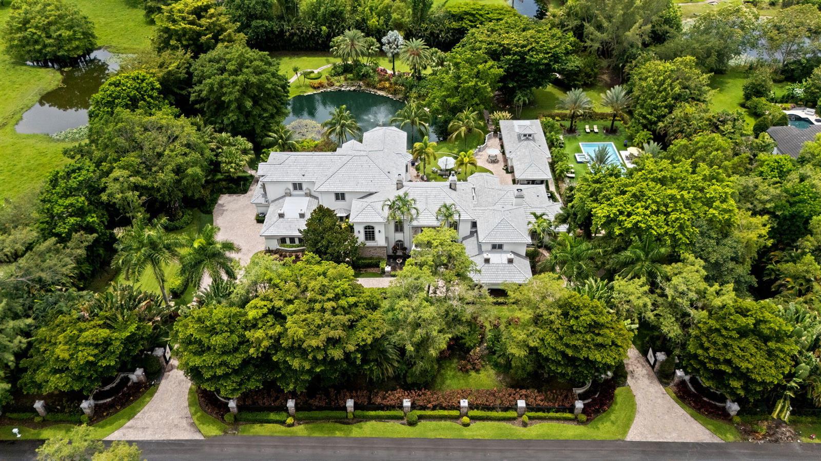 8950 NW 70th Court, Parkland FL 33067