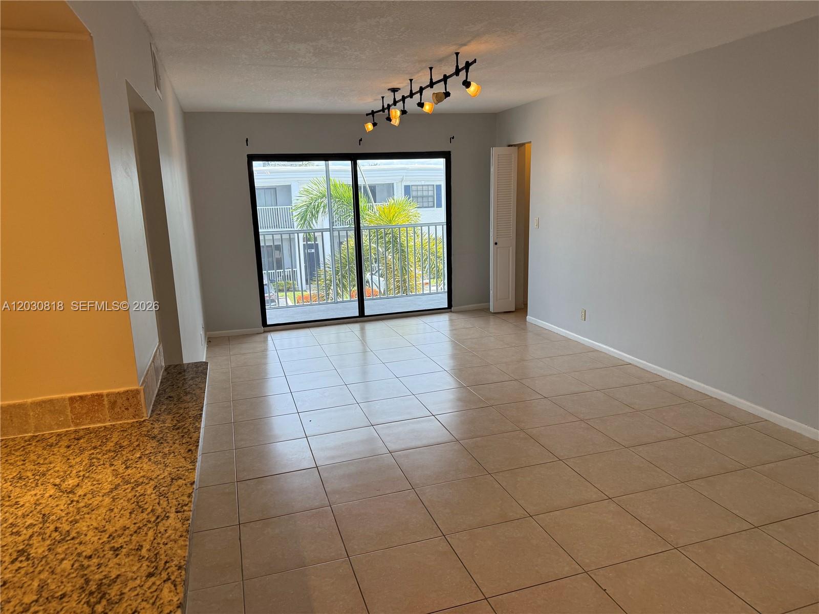 170 Cypress Club Dr # 729, Pompano Beach FL 33060