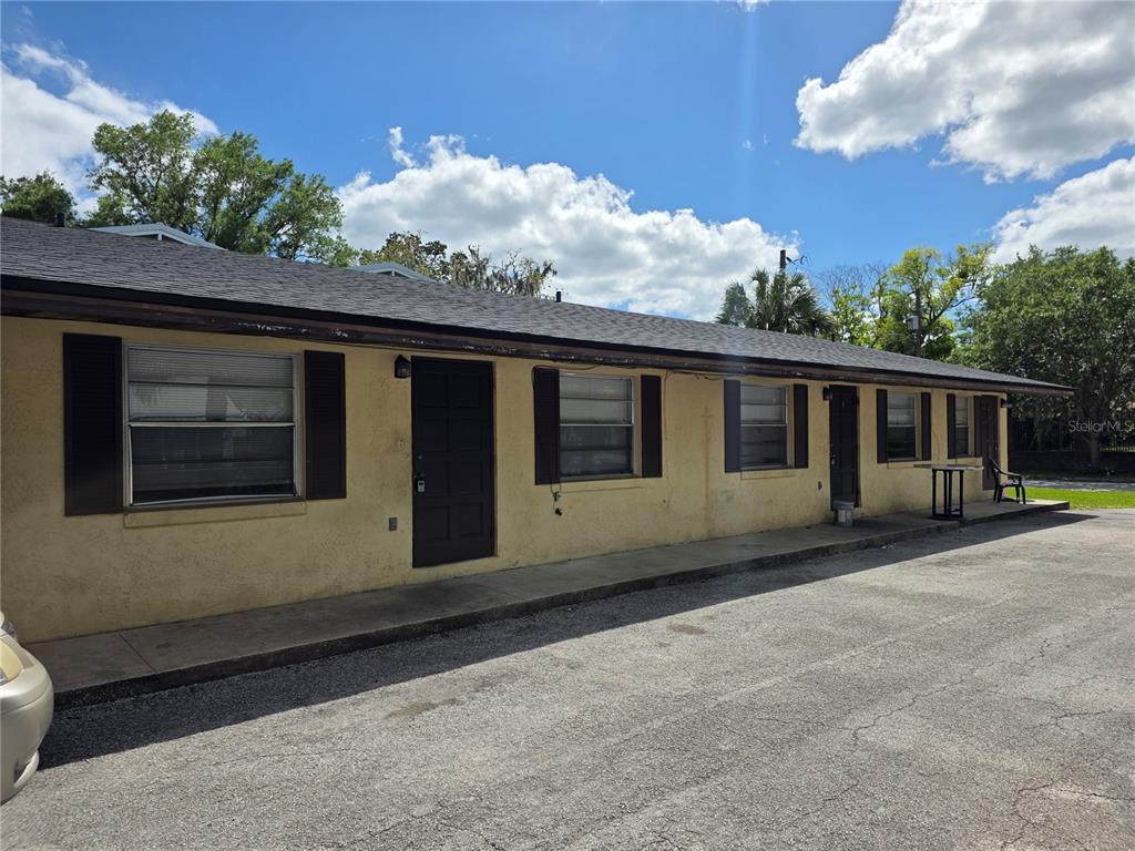 830 N CLAKE STREET UNIT 1