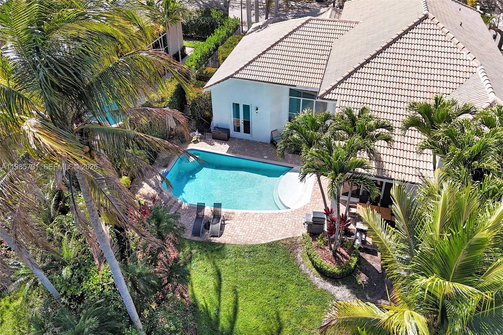 3736 Amelia Island Ln, Davie FL 33328