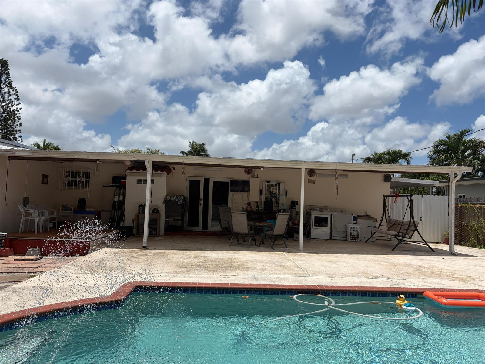 10501 NW 35th Place, Miami FL 33147