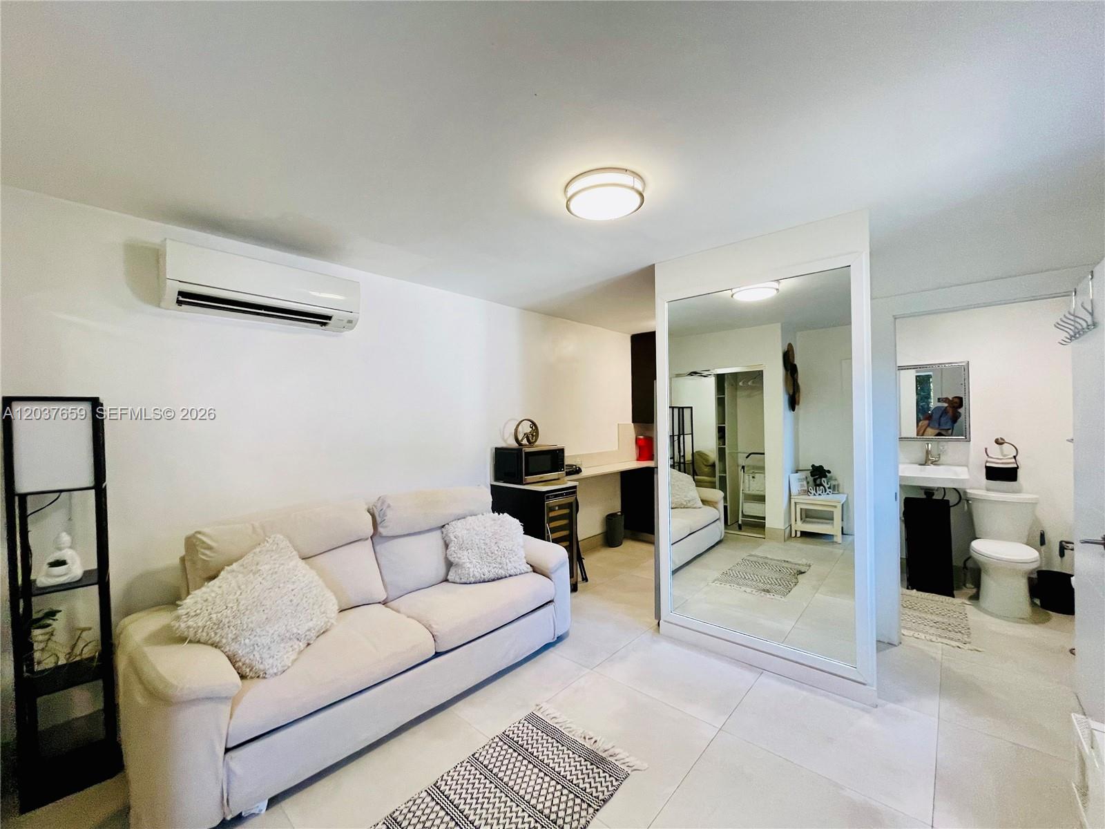 38 NW 52nd St # 1, Miami FL 33127
