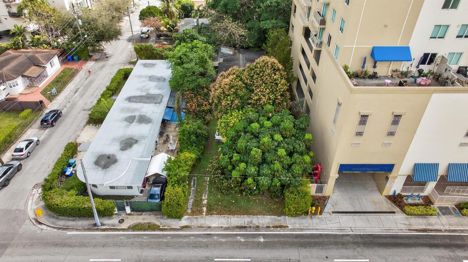 975 SW 37th Avenue, Miami FL 33135