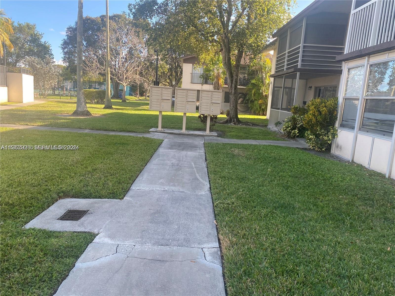 335 W Laurel Dr # 1M, Margate FL 33063