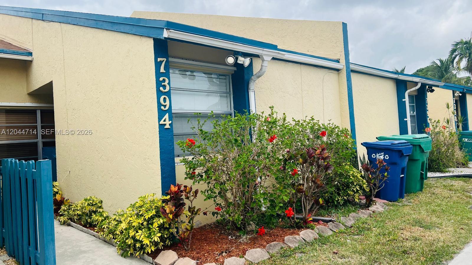 7394 NW 34th St, Lauderhill FL 33319