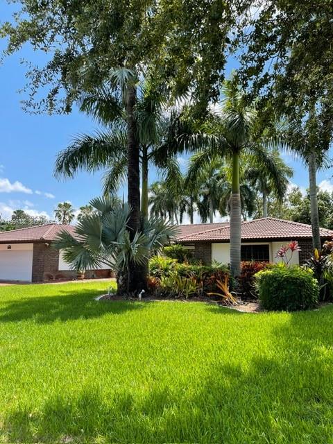 19265 E Saint Andrews Dr, Hialeah FL 33015, HIALEAH, FL — photo 5 of 30