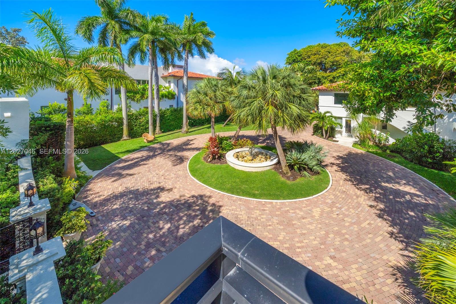 4731 Pine Tree Dr, Miami Beach FL 33140