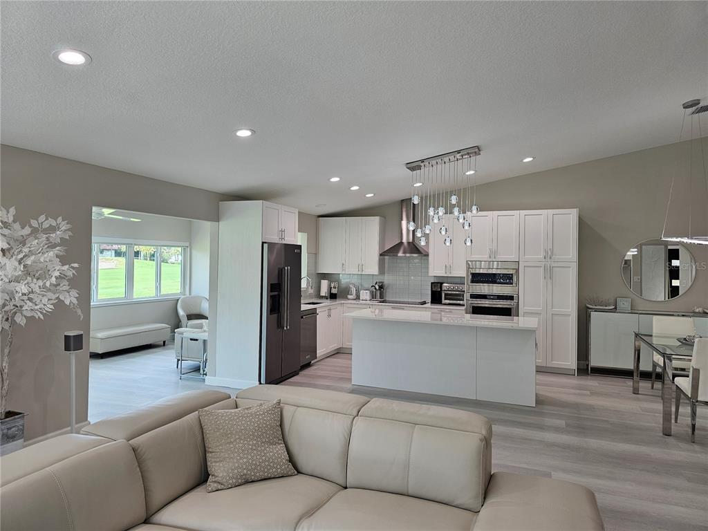 3503 AVENIDA MADERA UNIT B, BRADENTON, FL — photo 3 of 30