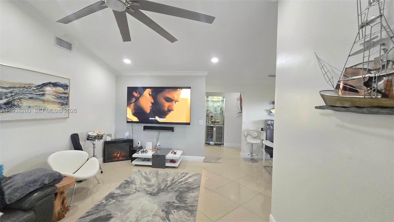 9600 NW 15th Ct, Pembroke Pines FL 33024