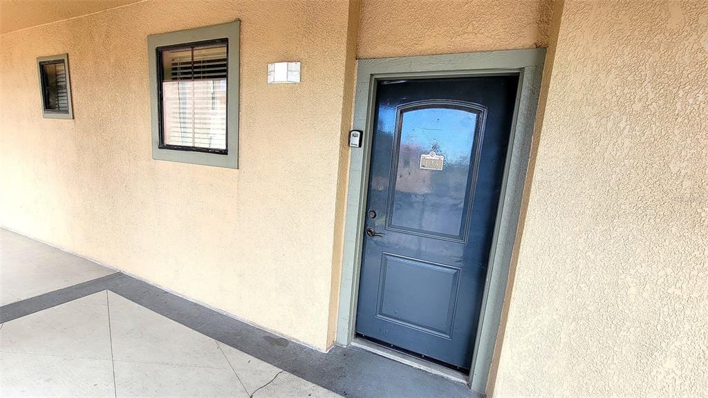 914 CHARO PARKWAY UNIT 123