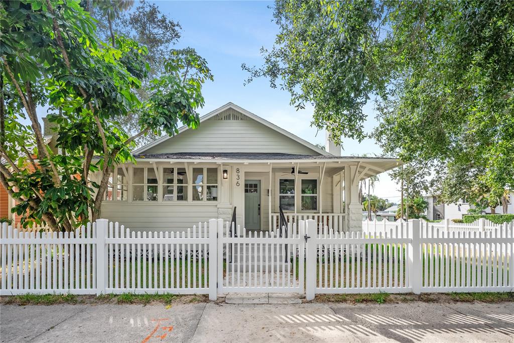 836 5TH STREET N