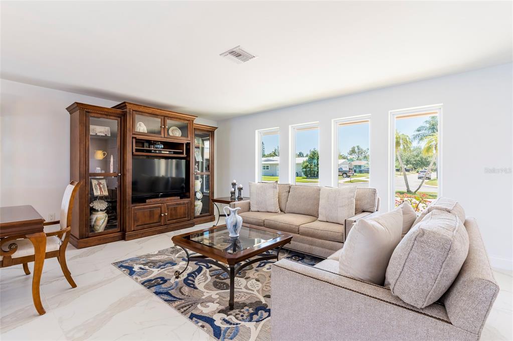 13797 PINECREST DRIVE, LARGO, FL — photo 5 of 30