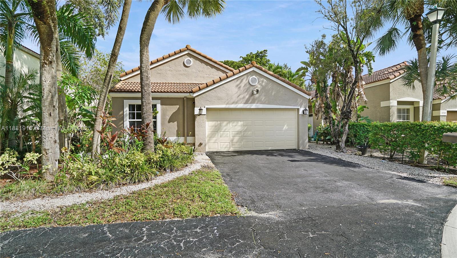 1051 NW 108th Ave, Plantation FL 33322