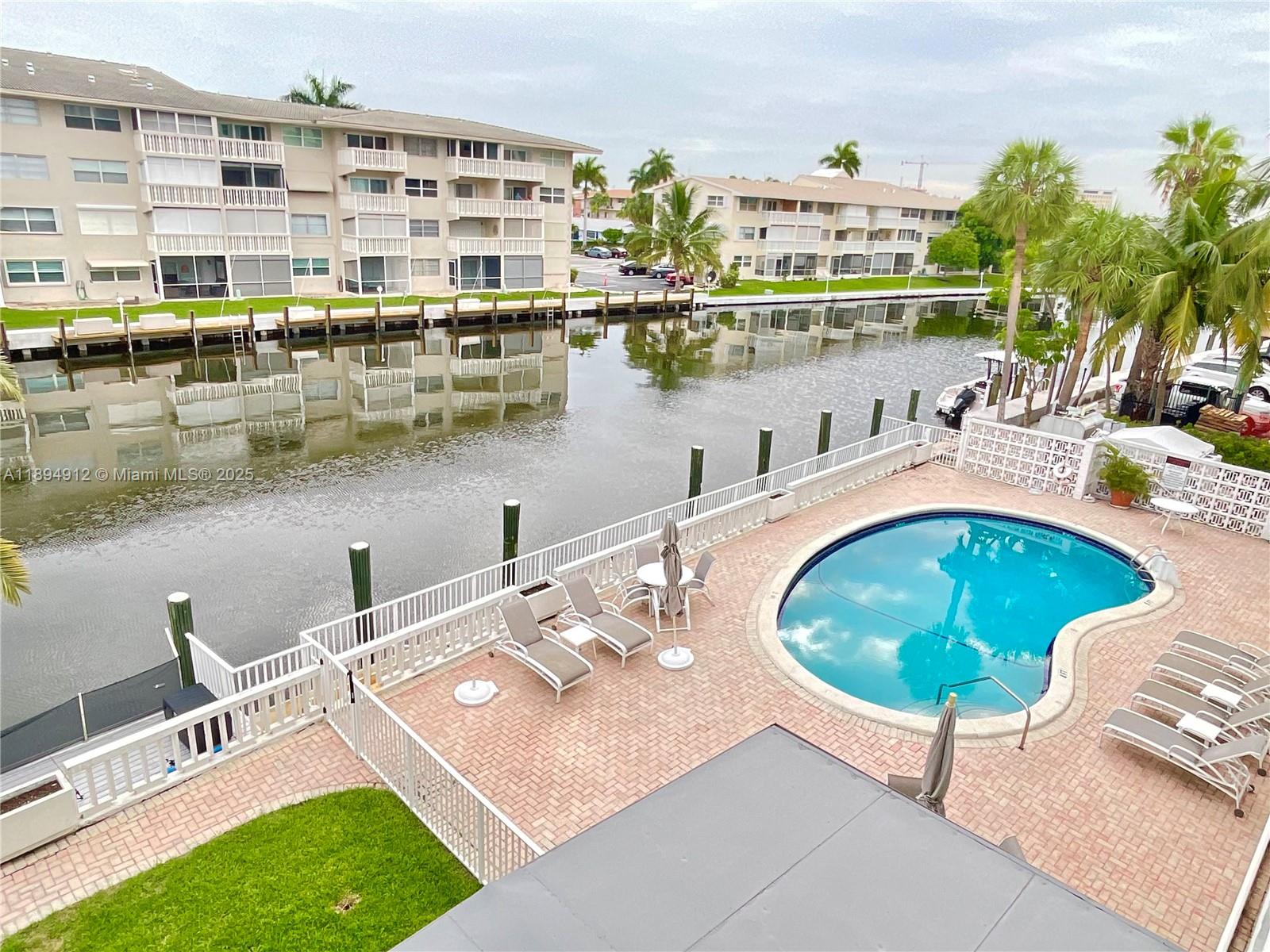 419 Golden Isles Dr # 106, Hallandale Beach FL 33009