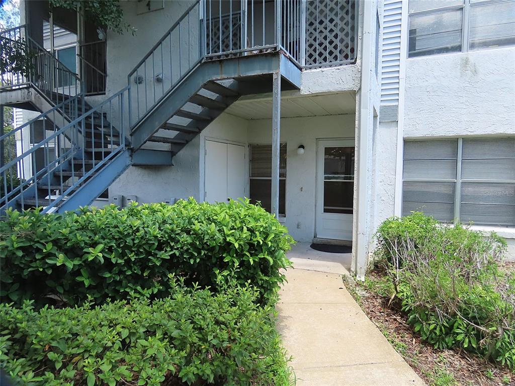 104 NORTHLAKE DRIVE UNIT 104
