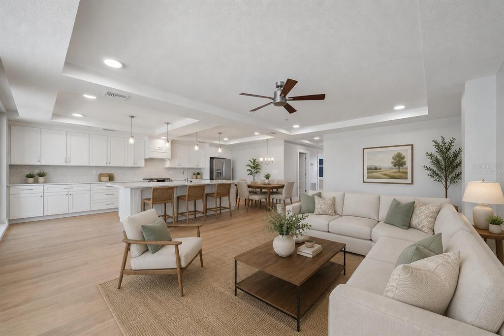 14048 GULF BOULEVARD UNIT 402, MADEIRA BEACH, FL — photo 4 of 30