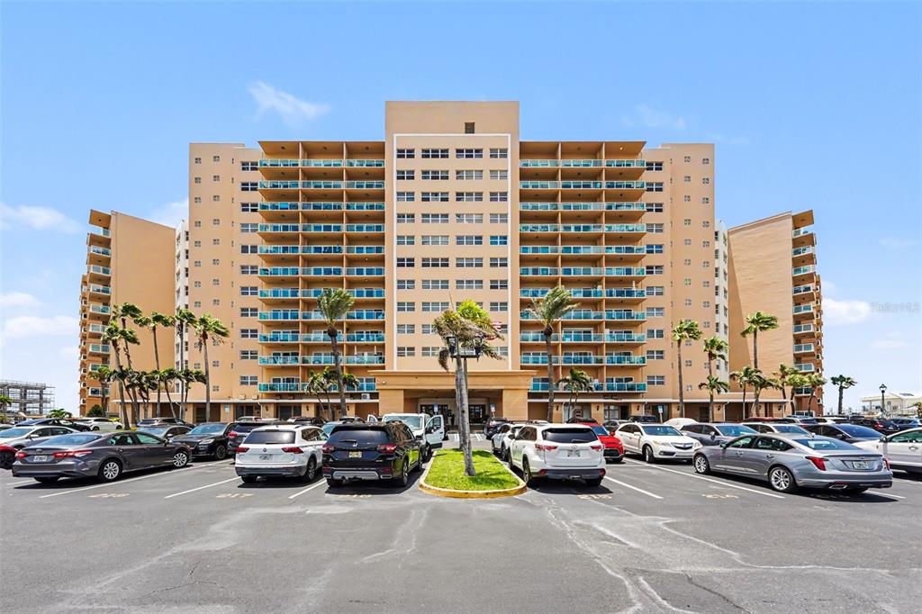 880 MANDALAY AVENUE UNIT C714