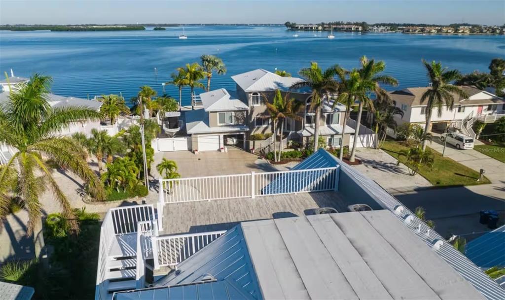 2210 AVENUE A, BRADENTON BEACH, FL — photo 5 of 30