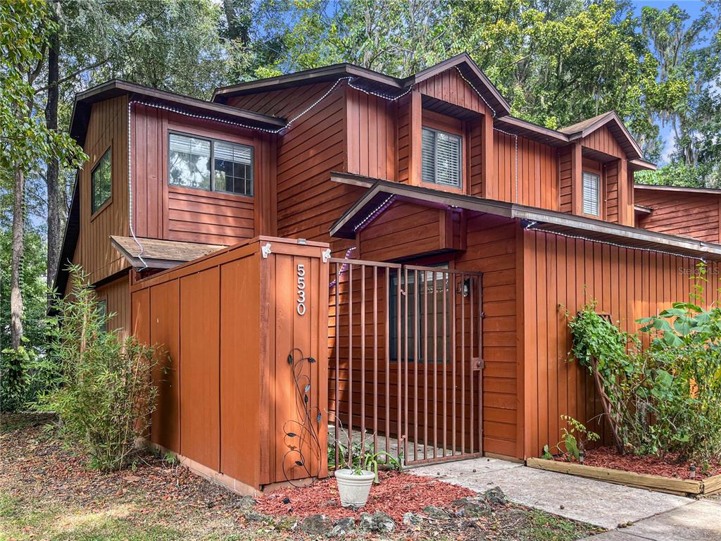 5530 SW 8TH PLACE