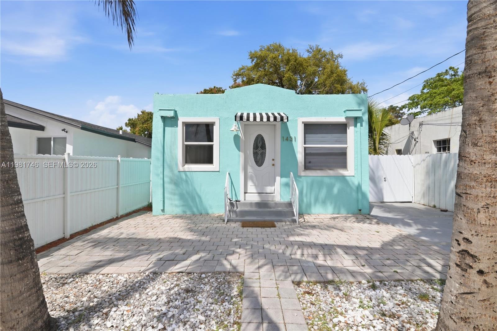 1431 NW 30th St, Miami FL 33142