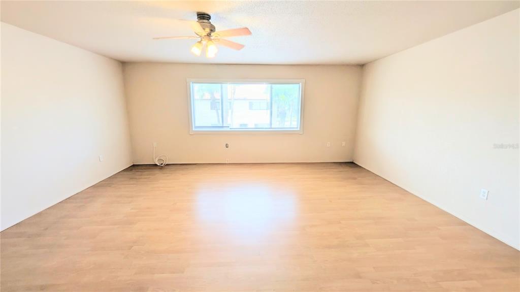 360 BASE AVENUE E UNIT 424, VENICE, FL — photo 5 of 23