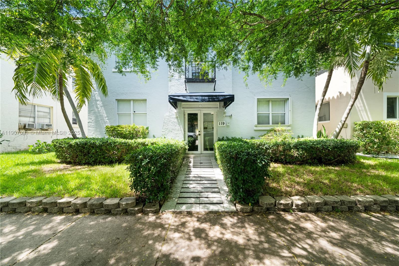 119 Menores Ave # 8, Coral Gables FL 33134