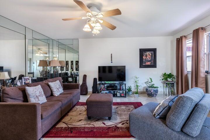 657 Brittany N, Delray Beach FL 33446