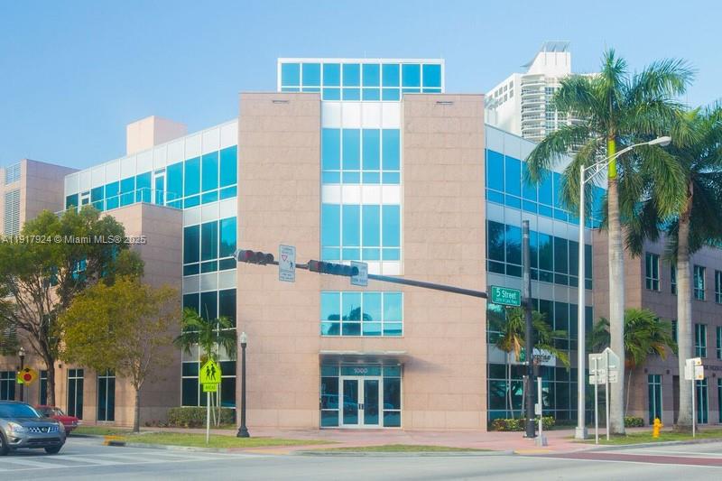 1000 5th St # 303, Miami Beach FL 33139