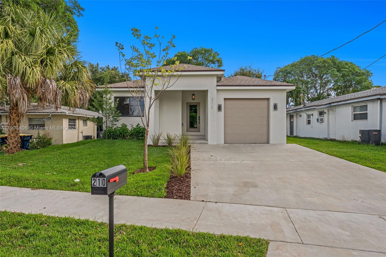 210 NW 8th Ave, Dania Beach FL 33004