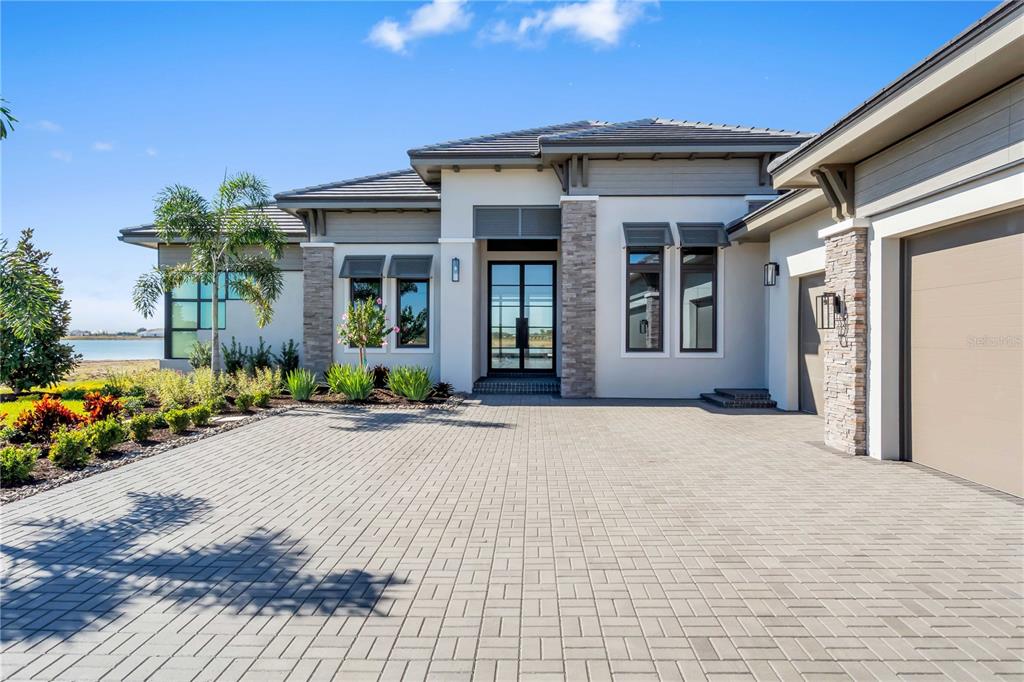 1018 BLUE SHELL LOOP, SARASOTA, FL — photo 2 of 30
